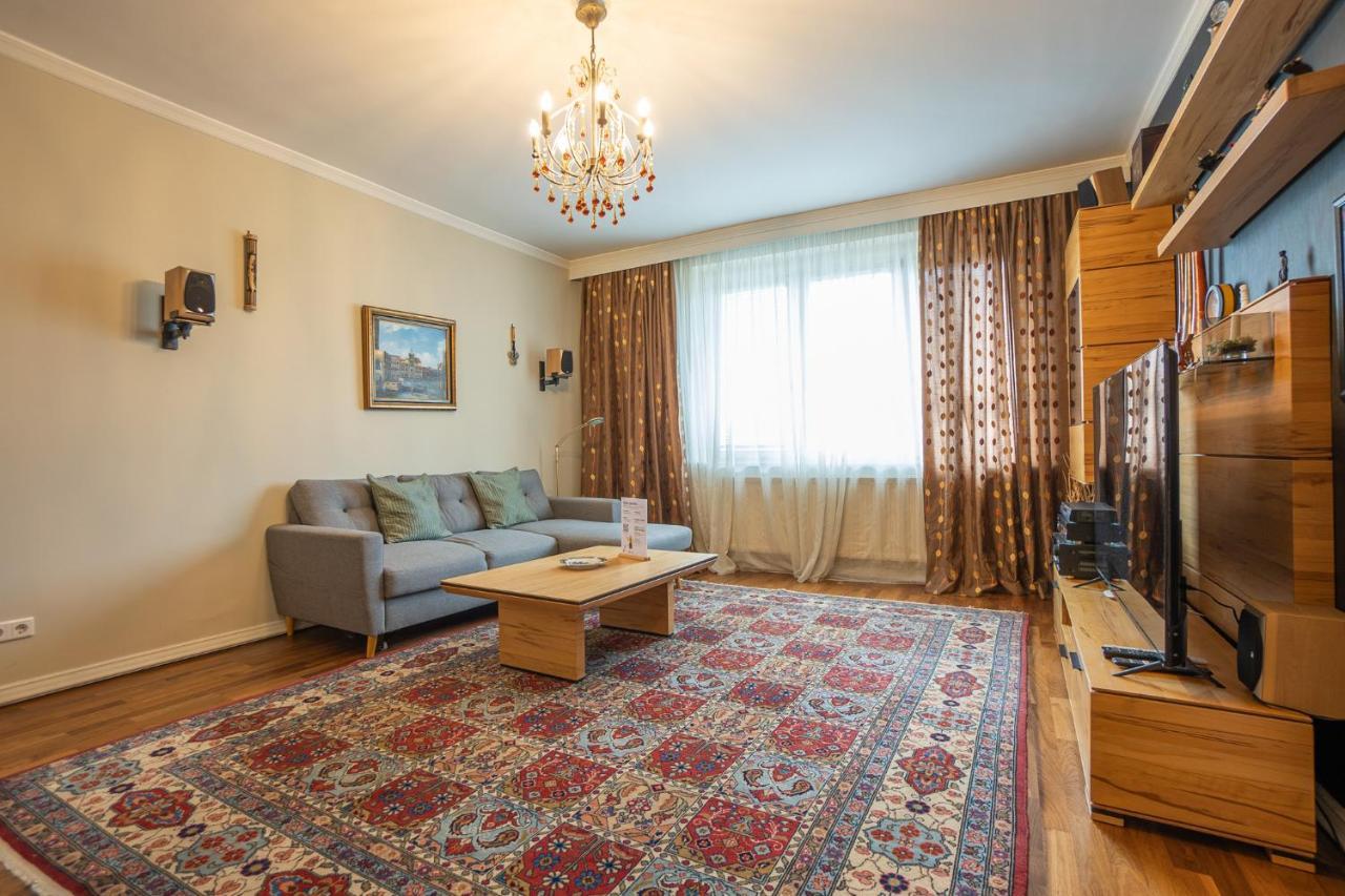 With A Balcony - 15 Min To City Center Appartement *