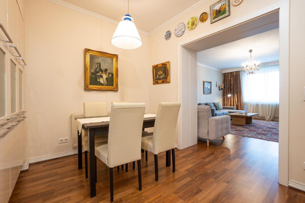 Appartement With A Balcony - 15 Min To City Center