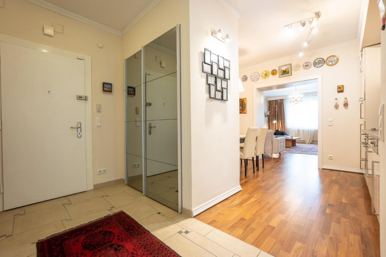 Appartement With A Balcony - 15 Min To City Center *